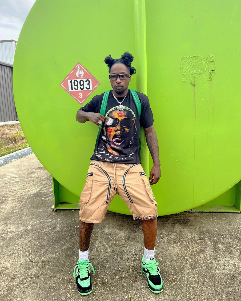 “1OK” Nylon Zipper Shorts (Tan/Black)